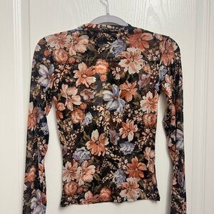 Versona Multicolor Floral Long Sleeve Top